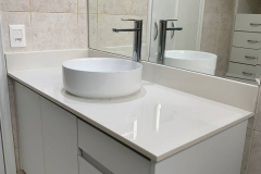 LAVATORIO-em-Quartzo-Stoen-Branco